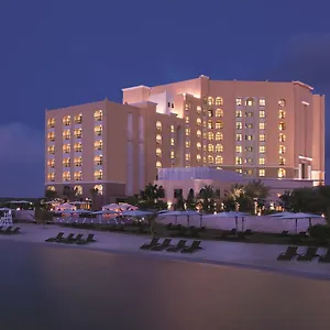 vizitați hotelul
